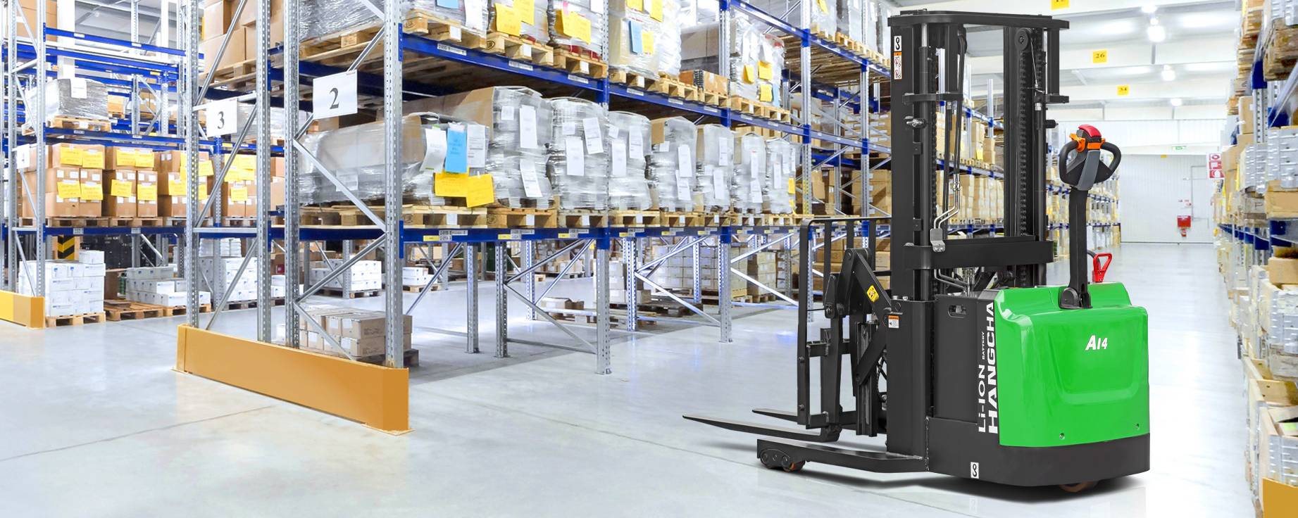 Gerbeur électrique Hangcha à mât rétractable et conducteur accompagnant 3 000 lbs — vue alternative
